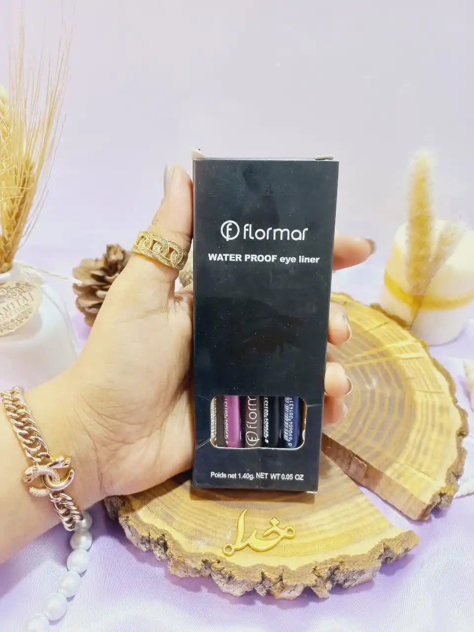 مداد شمعی رنگی فلورمار جعبه دار flormar  کد ۱۰۵۹