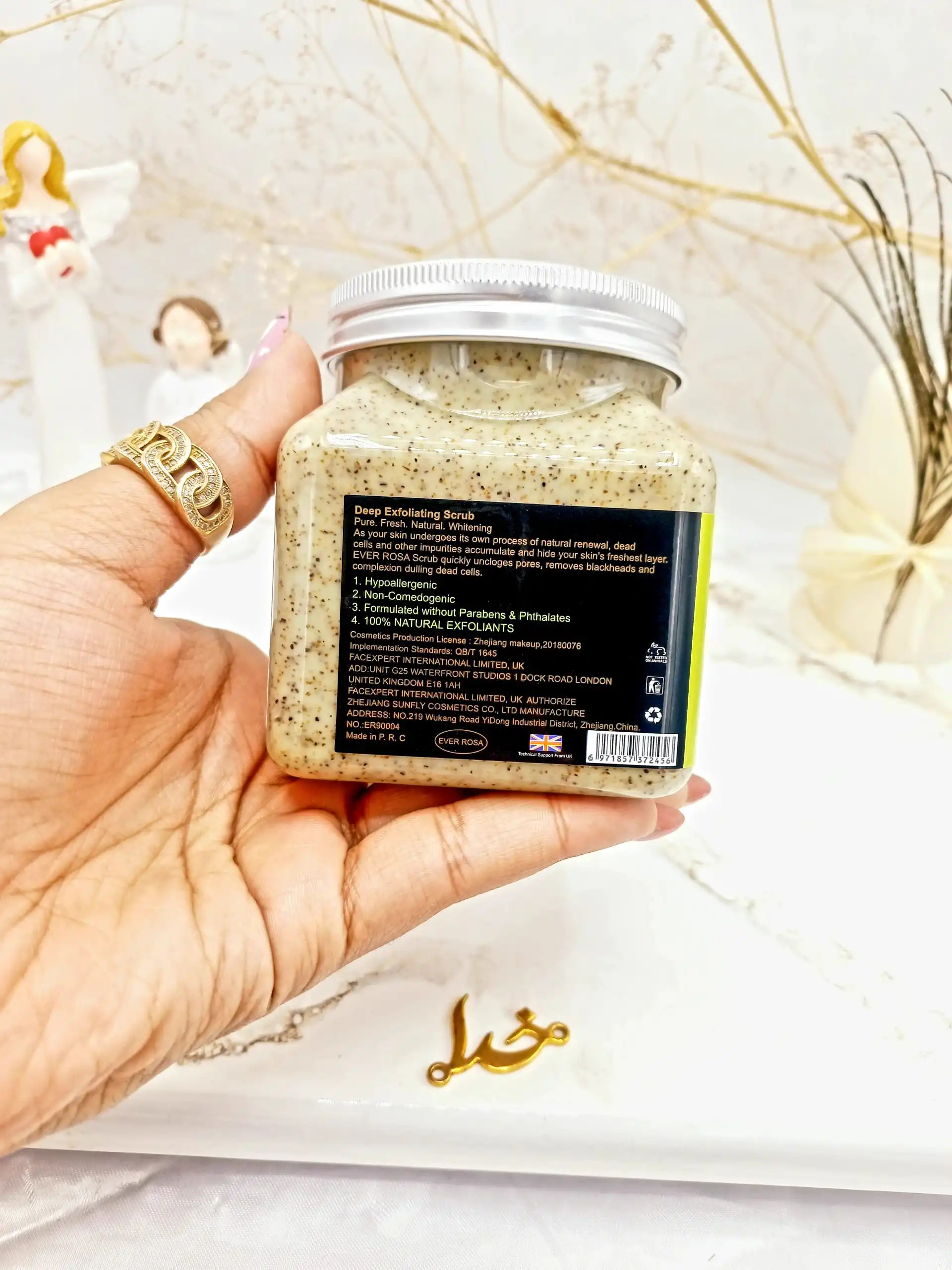 اسکراب پرطرفدار 350 میل شنی صورت و بدن رایحه زیتون ایور روزا EVER ROSA اصلی کد ER90004