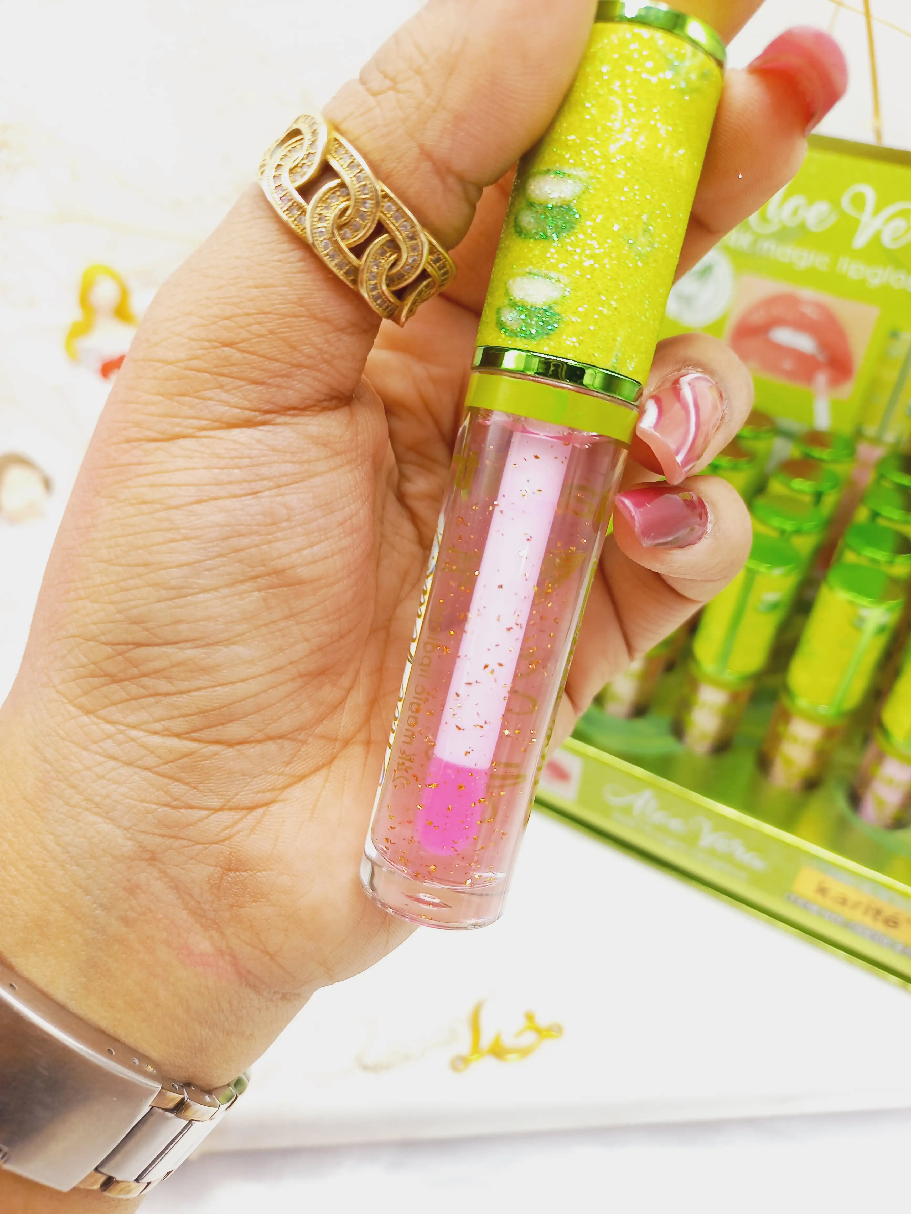 برق لب حرارتی و ویتامینه آلوورا کیس بیوتی kiss beauty کد 70439