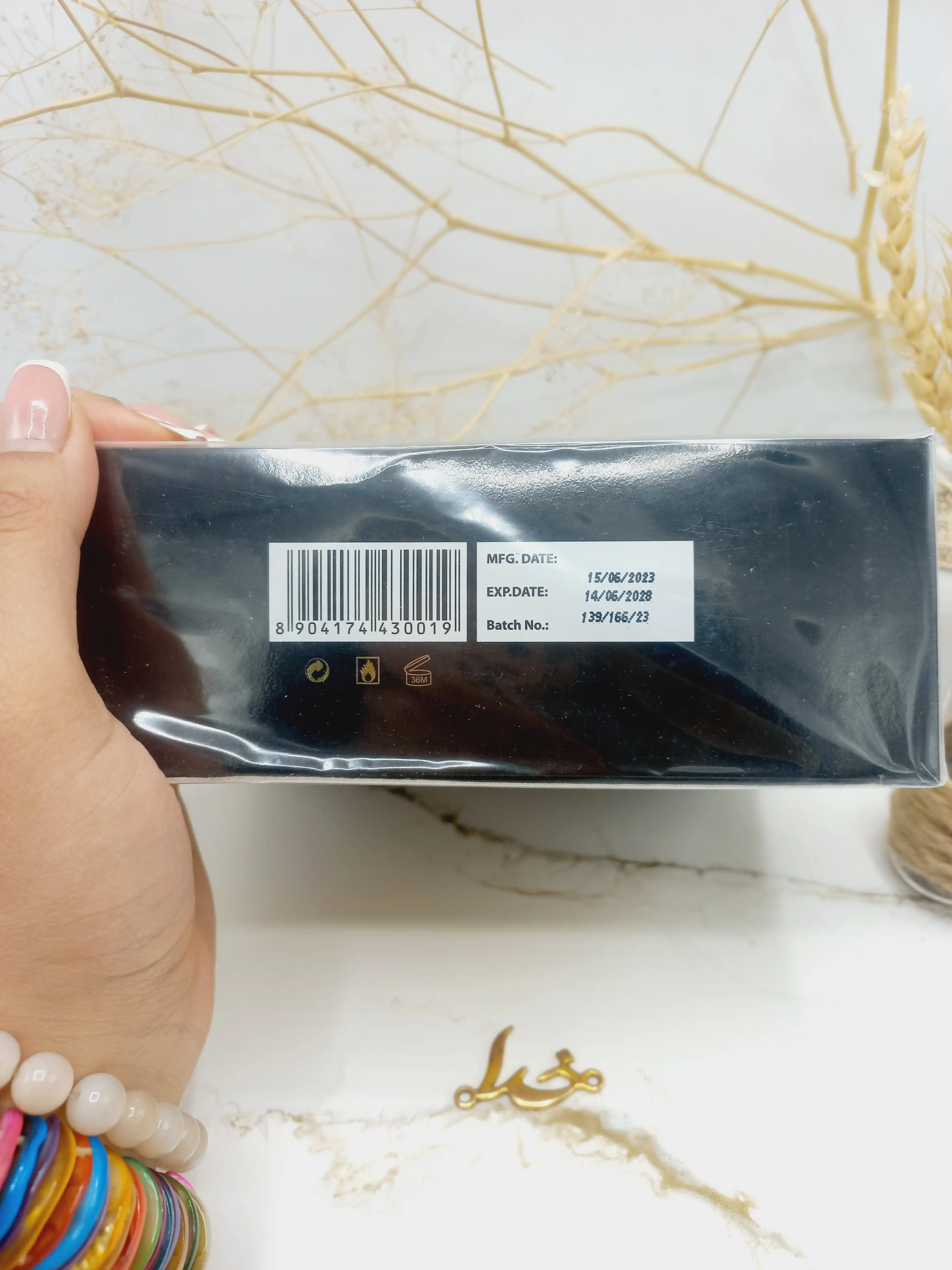 ادکلن زنانه خوشبو کفش مشکی GIAMOUR HEELS  90ml کد 30019