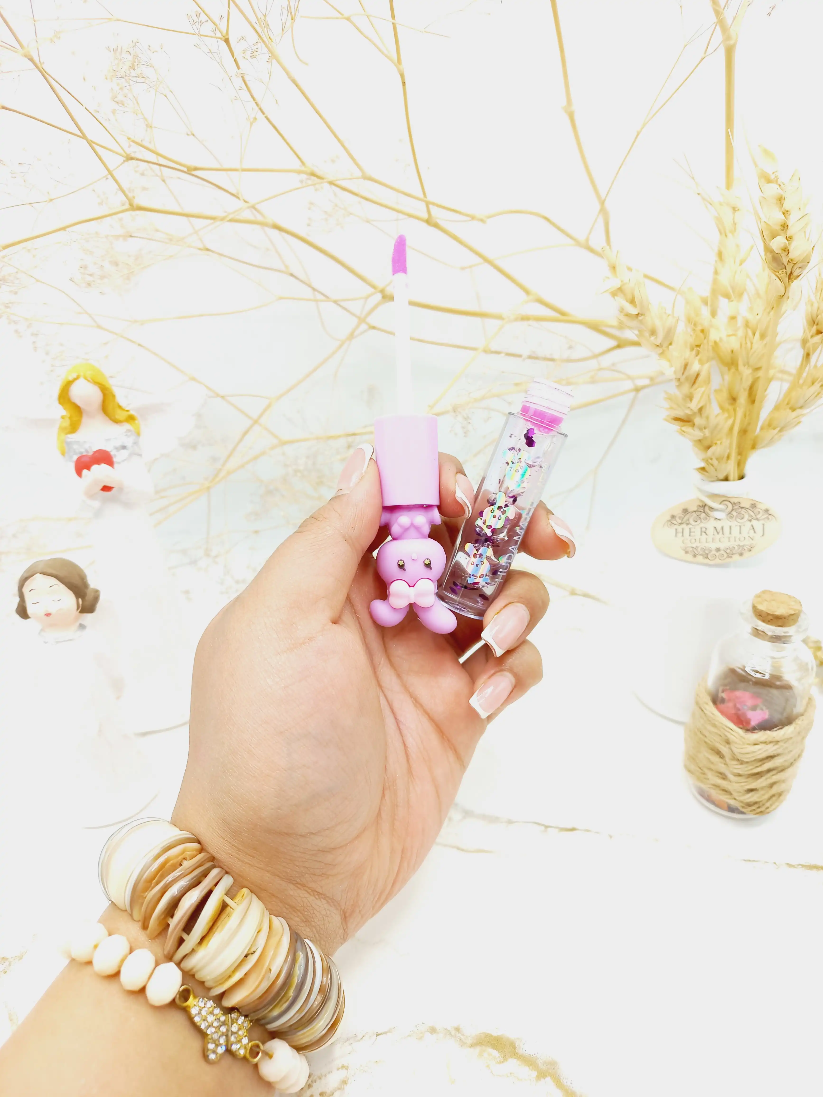 برق لب طرح بچه هدی مات می HUDA Matte Me کد X247