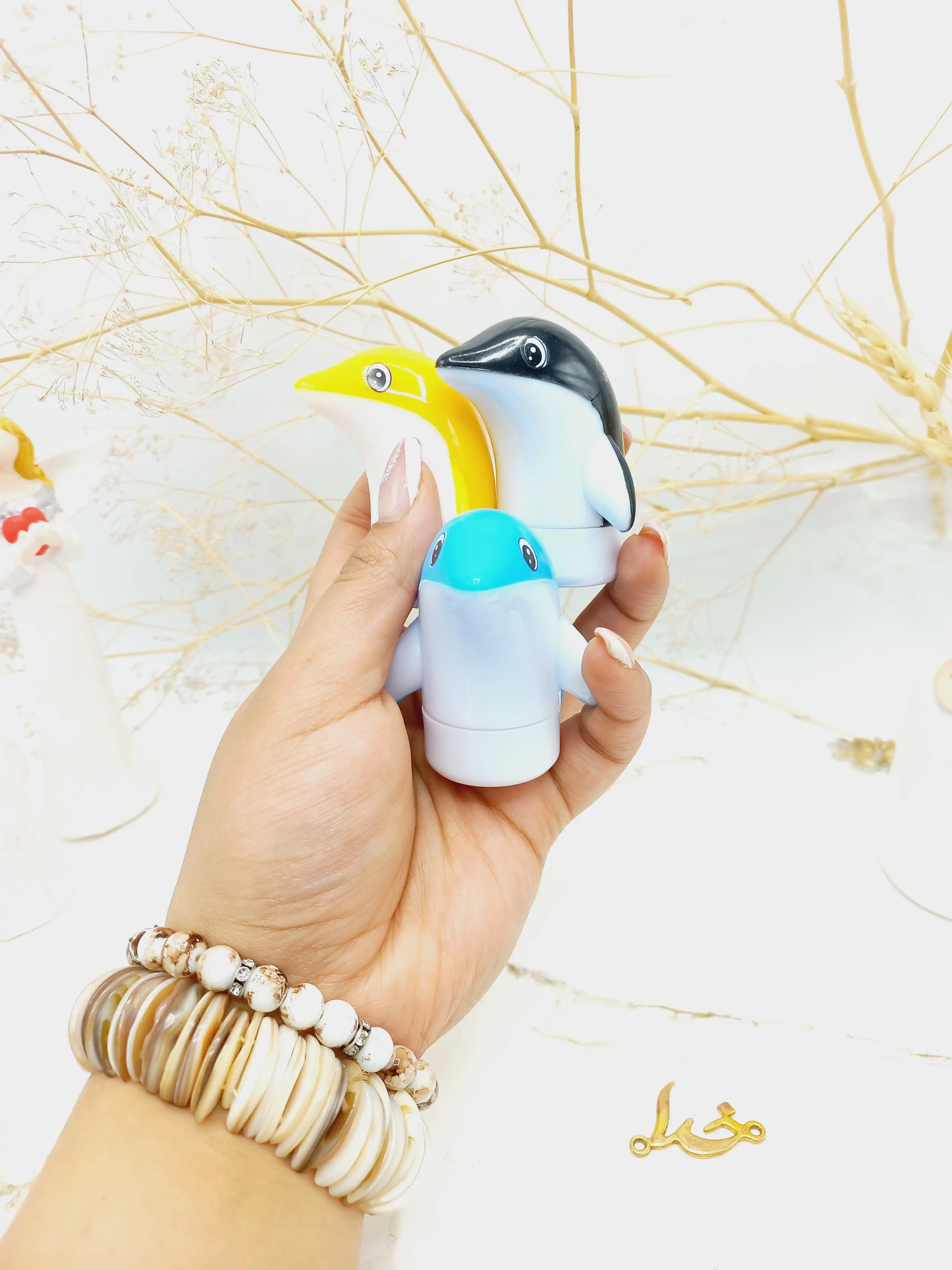 بالم لب طرح دلفین برند هوکسیا بیوتی HUXIA BEAUTY کد 1048