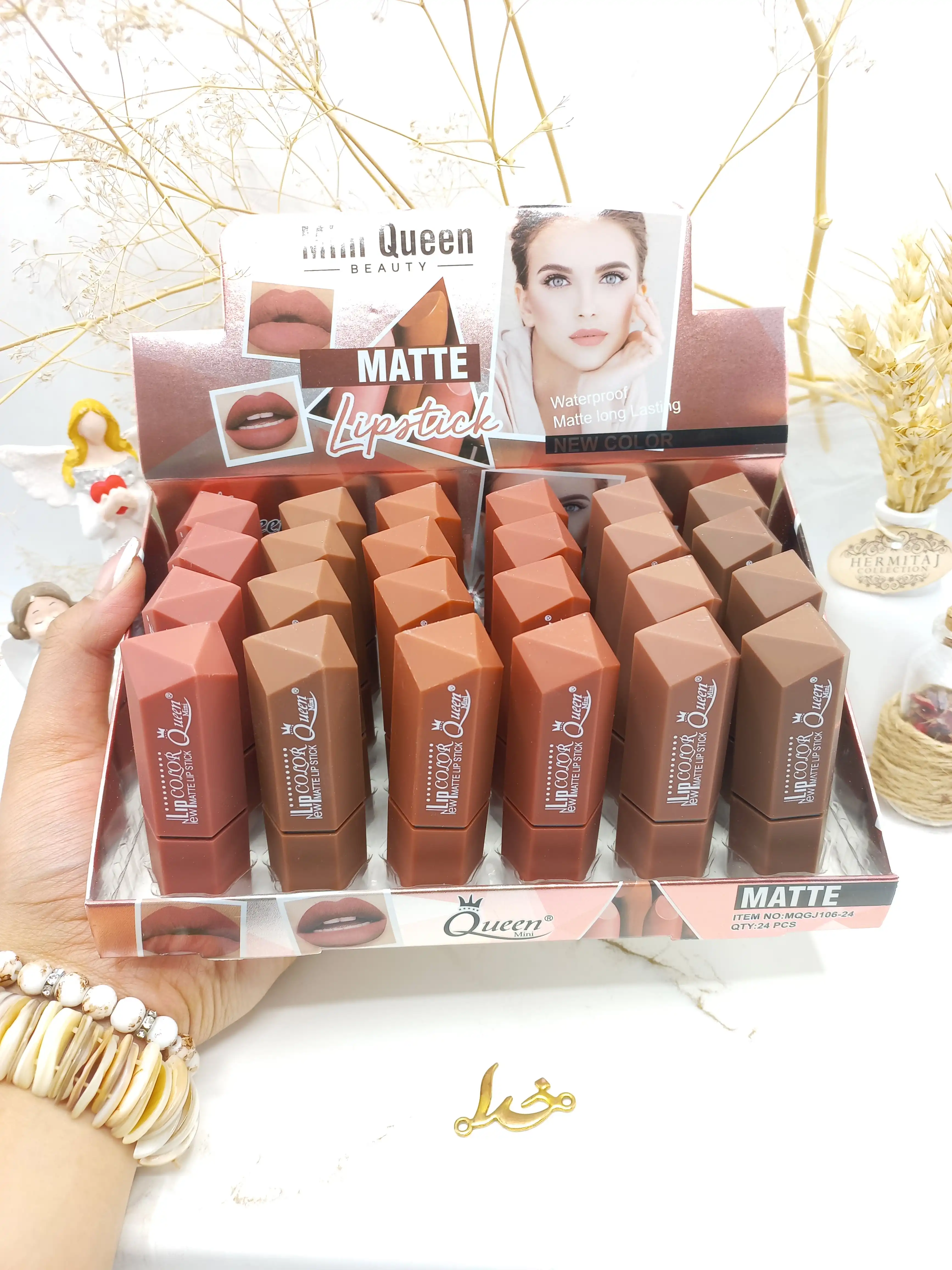 پک 6 تایی رژ جامد مات کوئین Queen کد j106_24