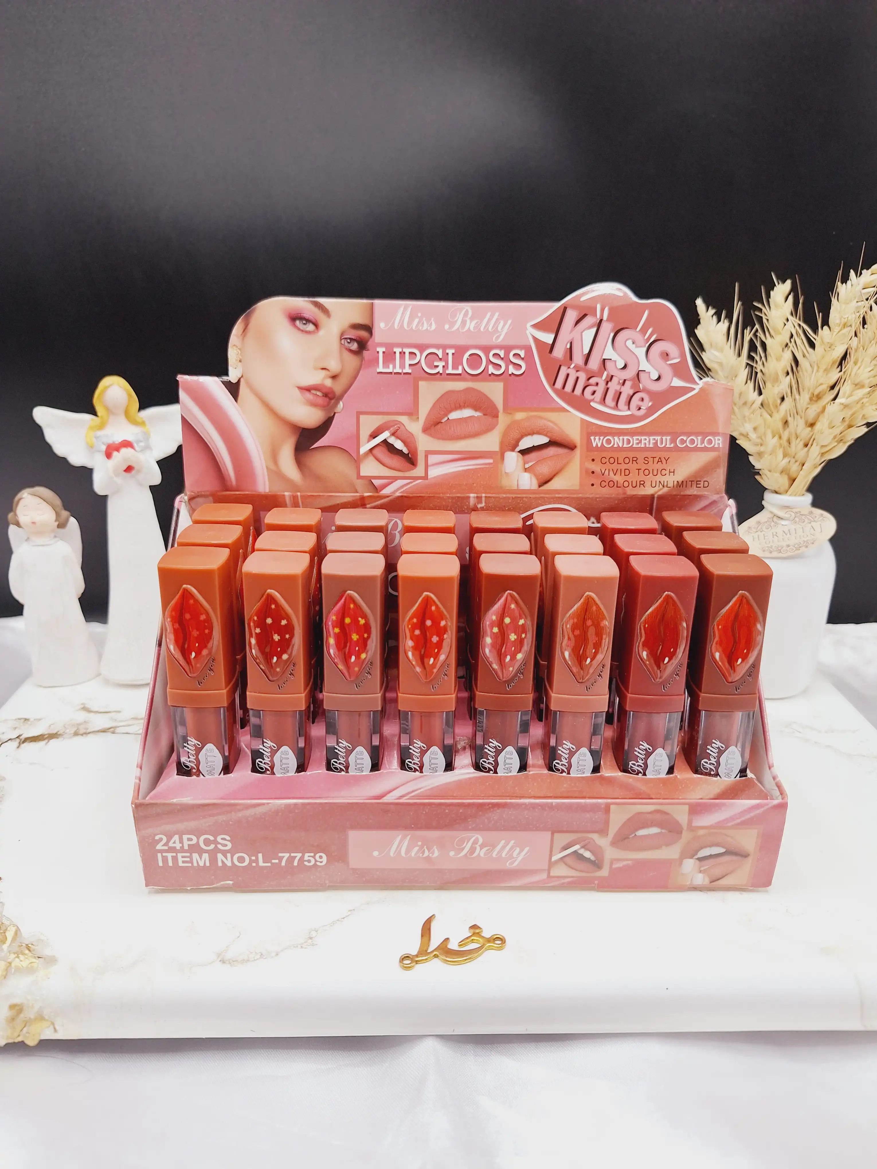 پک 8 تایی رژ مایع طرح لب برند میس بیوتی Miss Betty کد L_7759