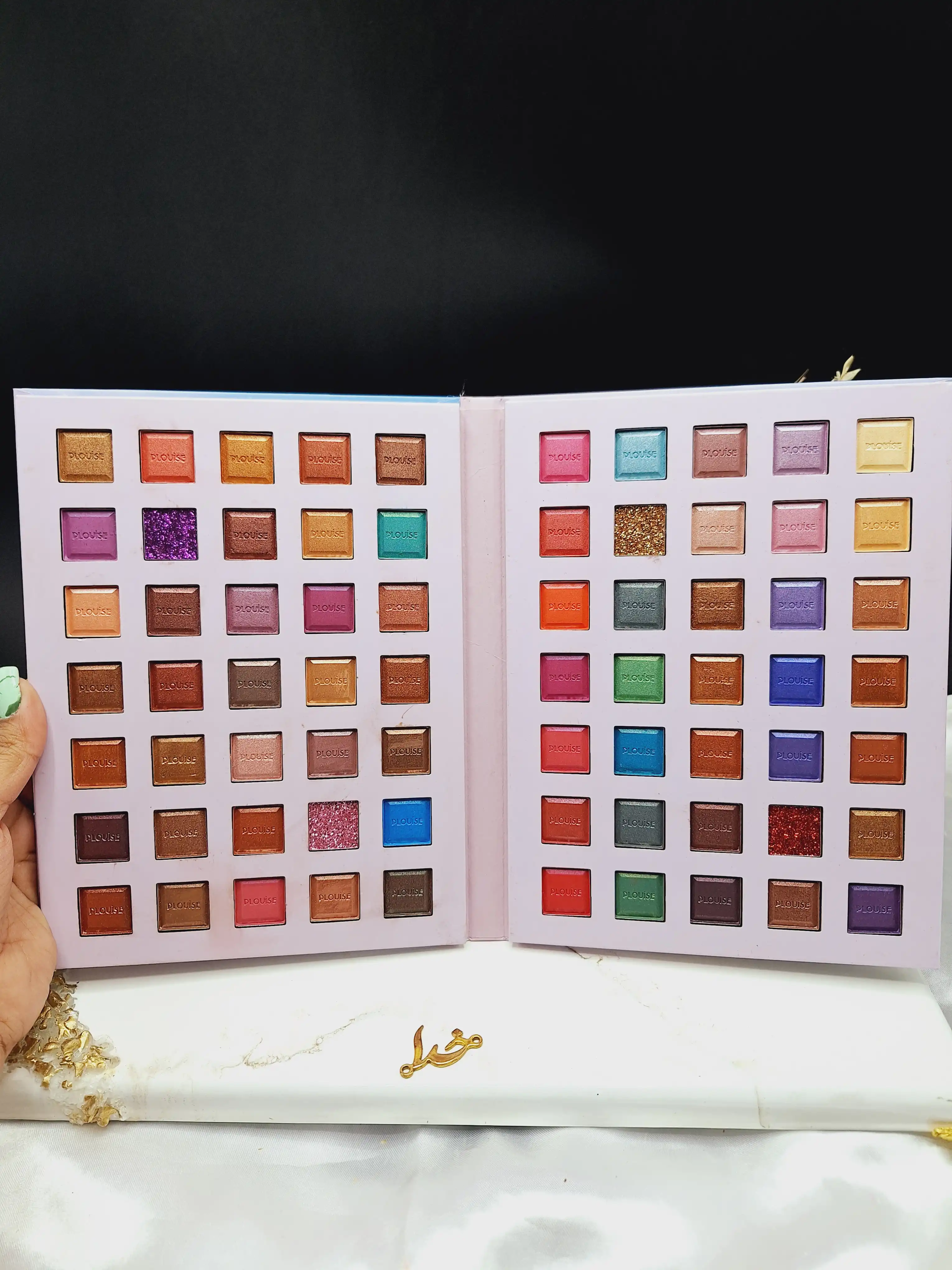 پالت سایه 70 رنگ طرح تک شاخ PLOUISE کد TZY_007