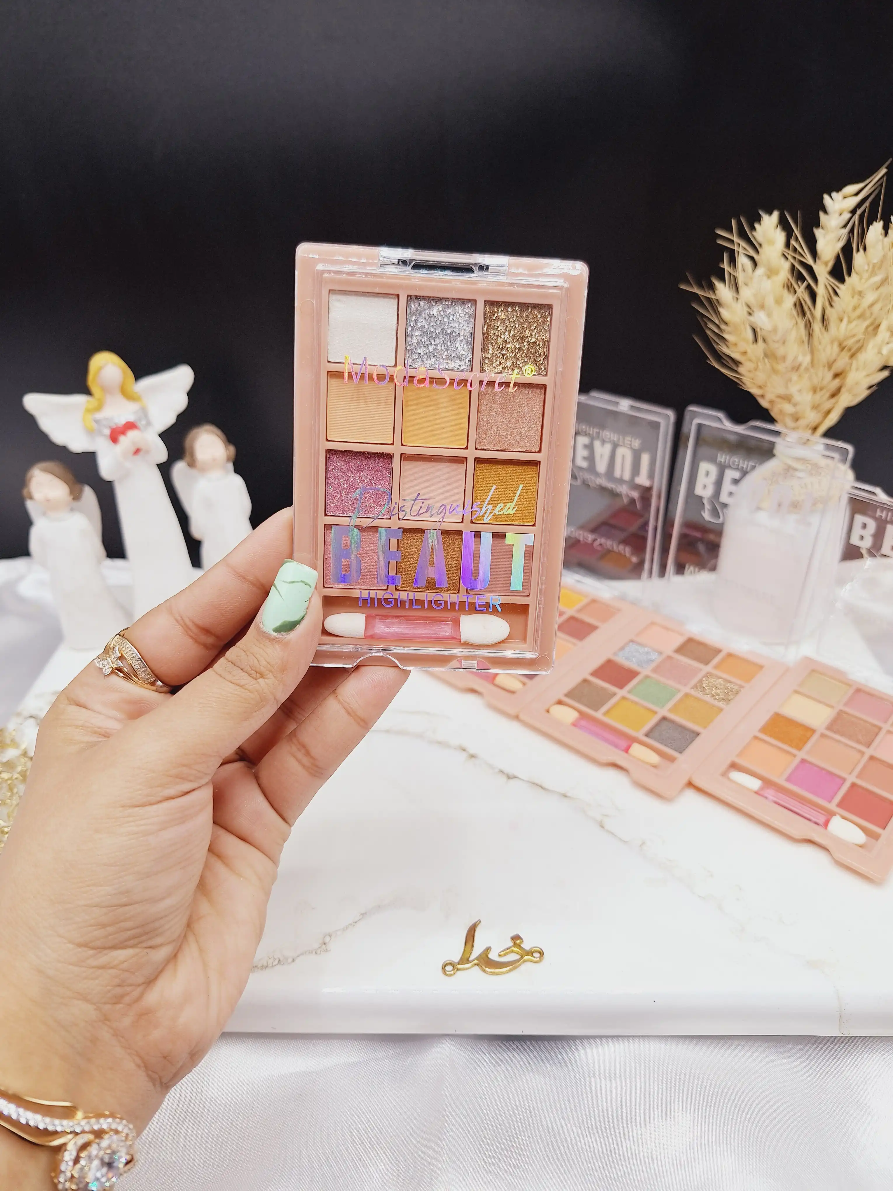 پالت کاربردی 12 رنگ برند باربی بیوت Barbie BEAUT کد YL_00119
