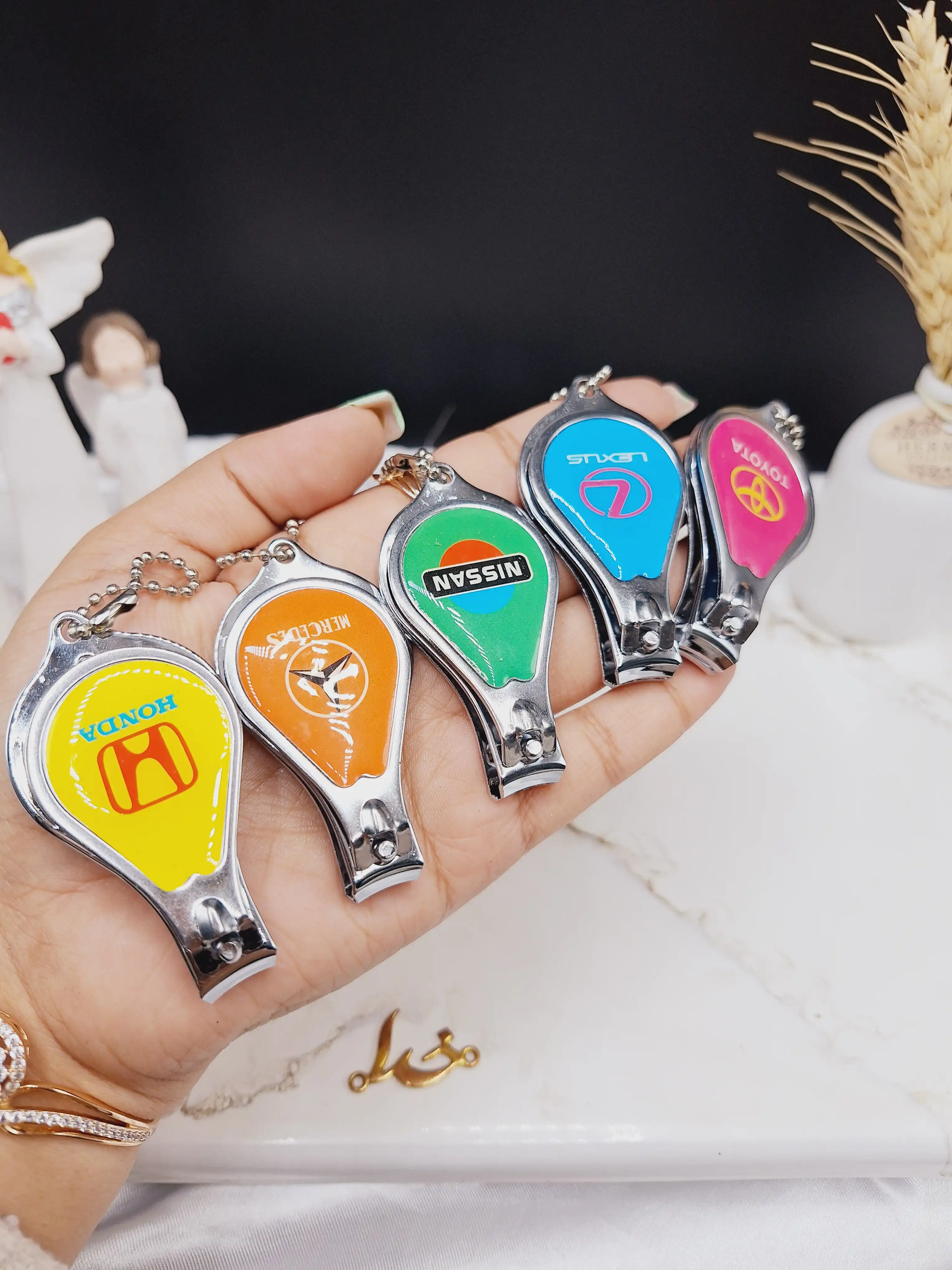 ناخن گیر کاربردی MAXOWELL کد N_323
