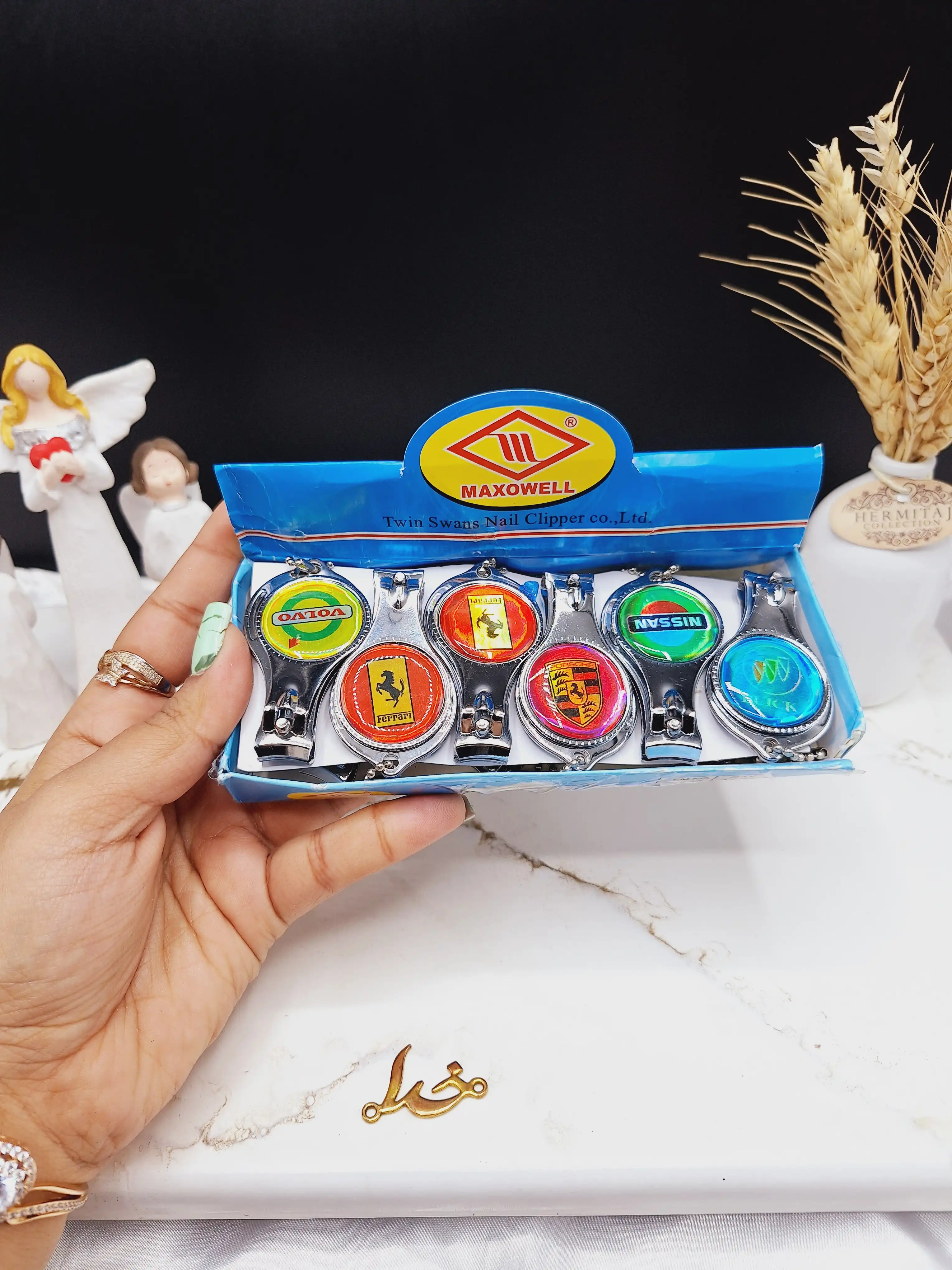 ناخن گیر کاربردی MAXOWELL کد N_998