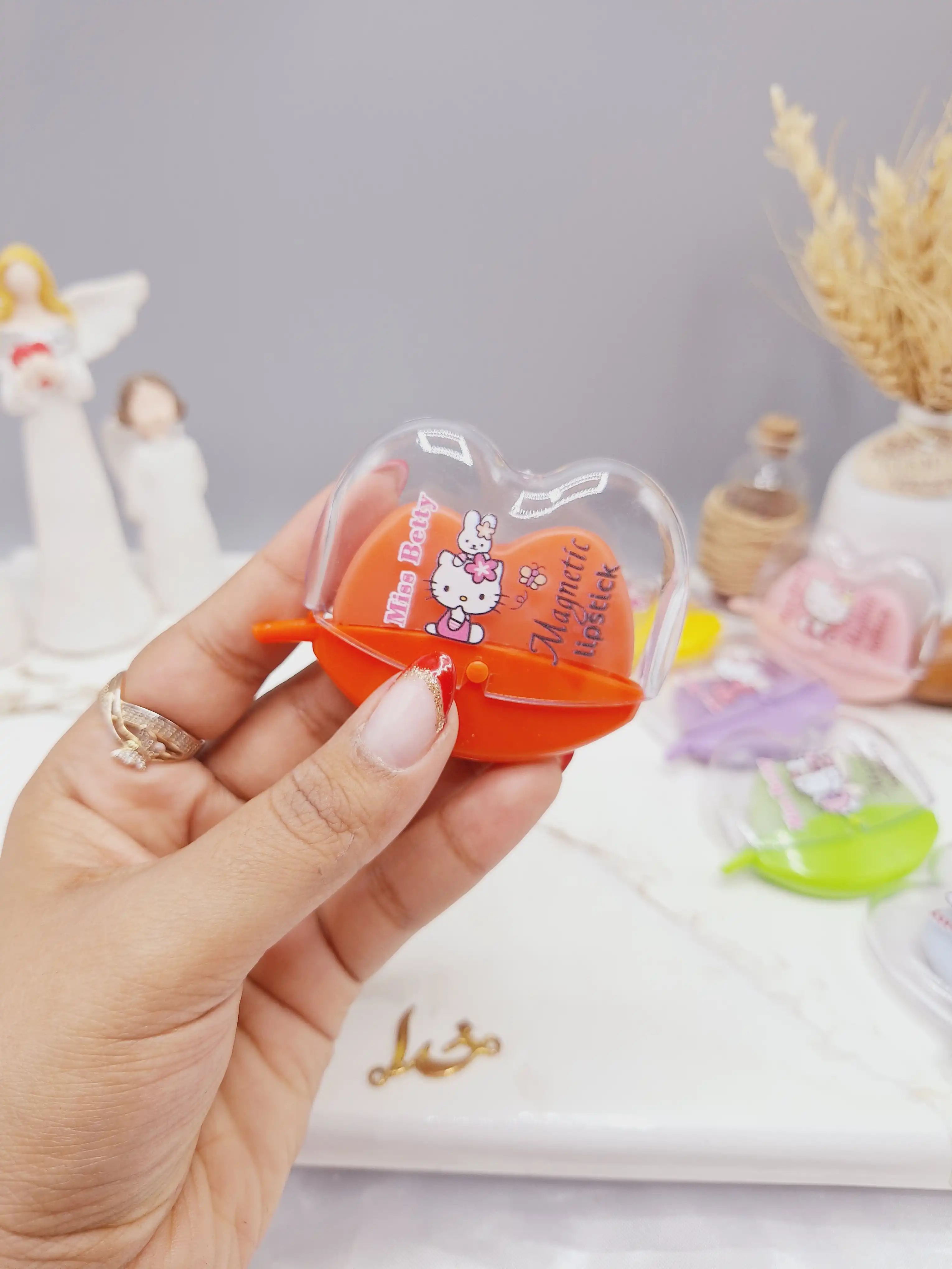بالم لب طرح کیتی برند میس بتی Miss Betty کد k3309