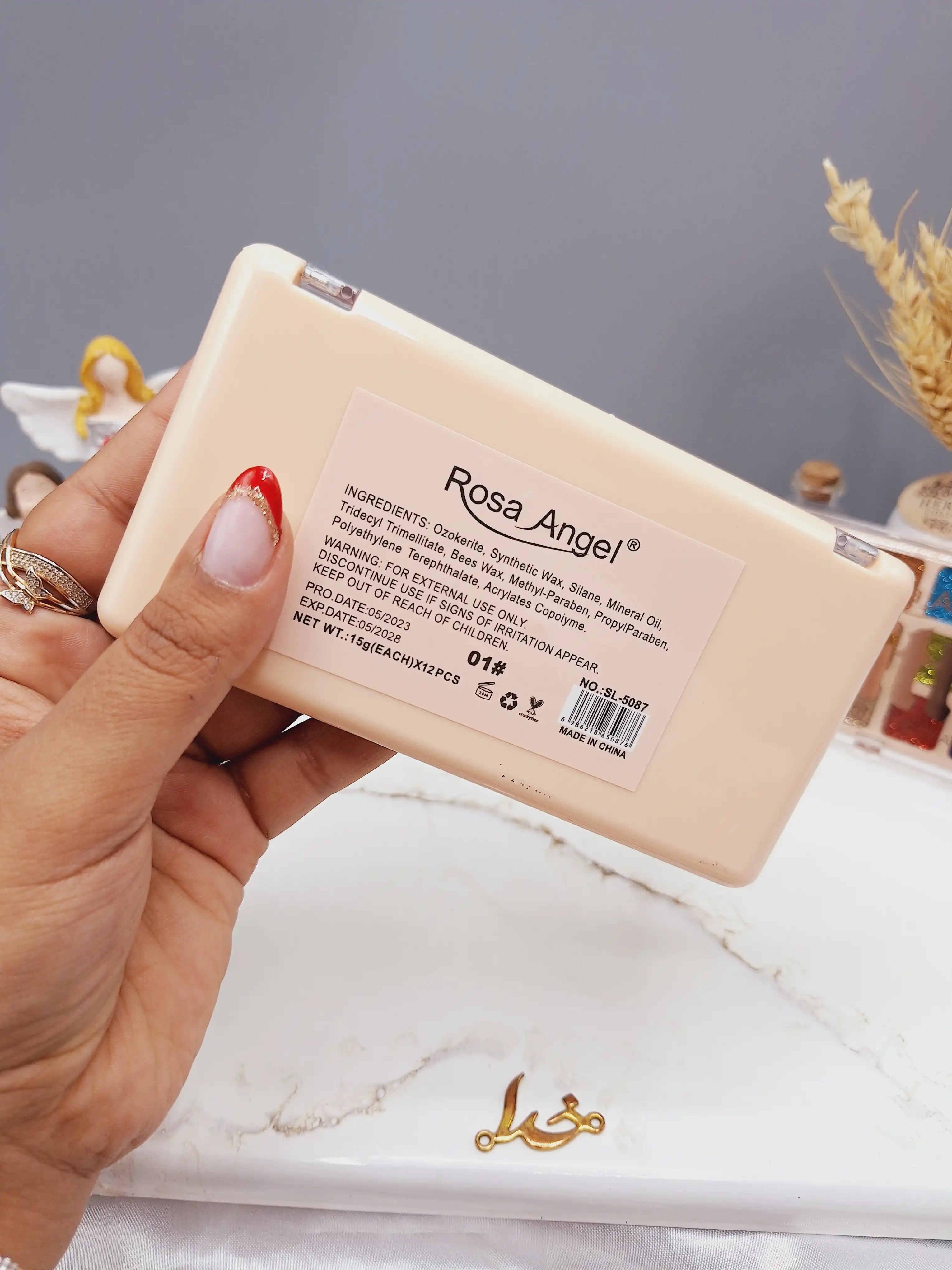 پالت سایه 18 رنگ گلیتری برند Rosa Angle کد SL_5087