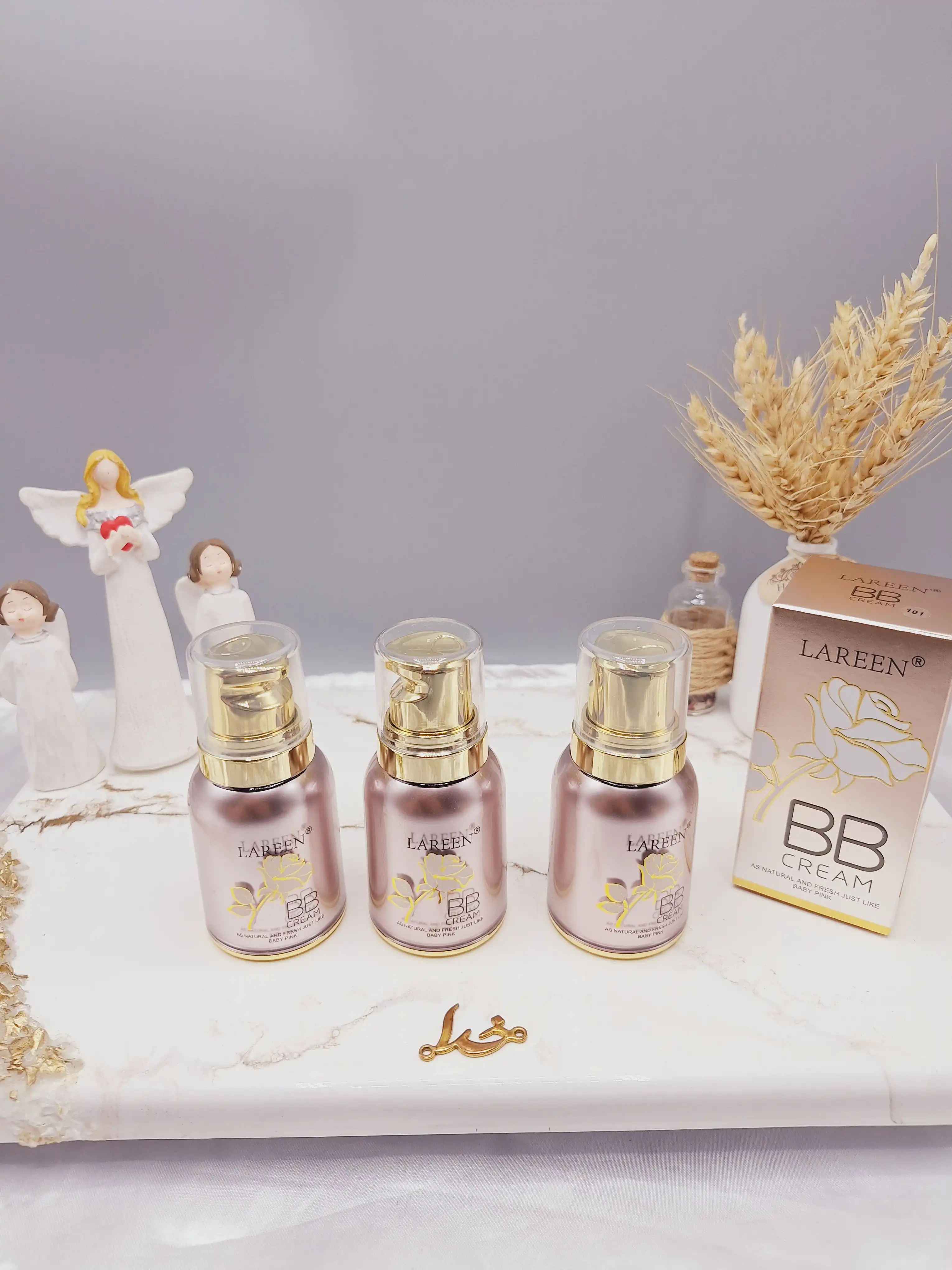 کرم پودر ضدآب مات و طبیعی همراه با کلاژن برند لارین LAREEN کد 1007