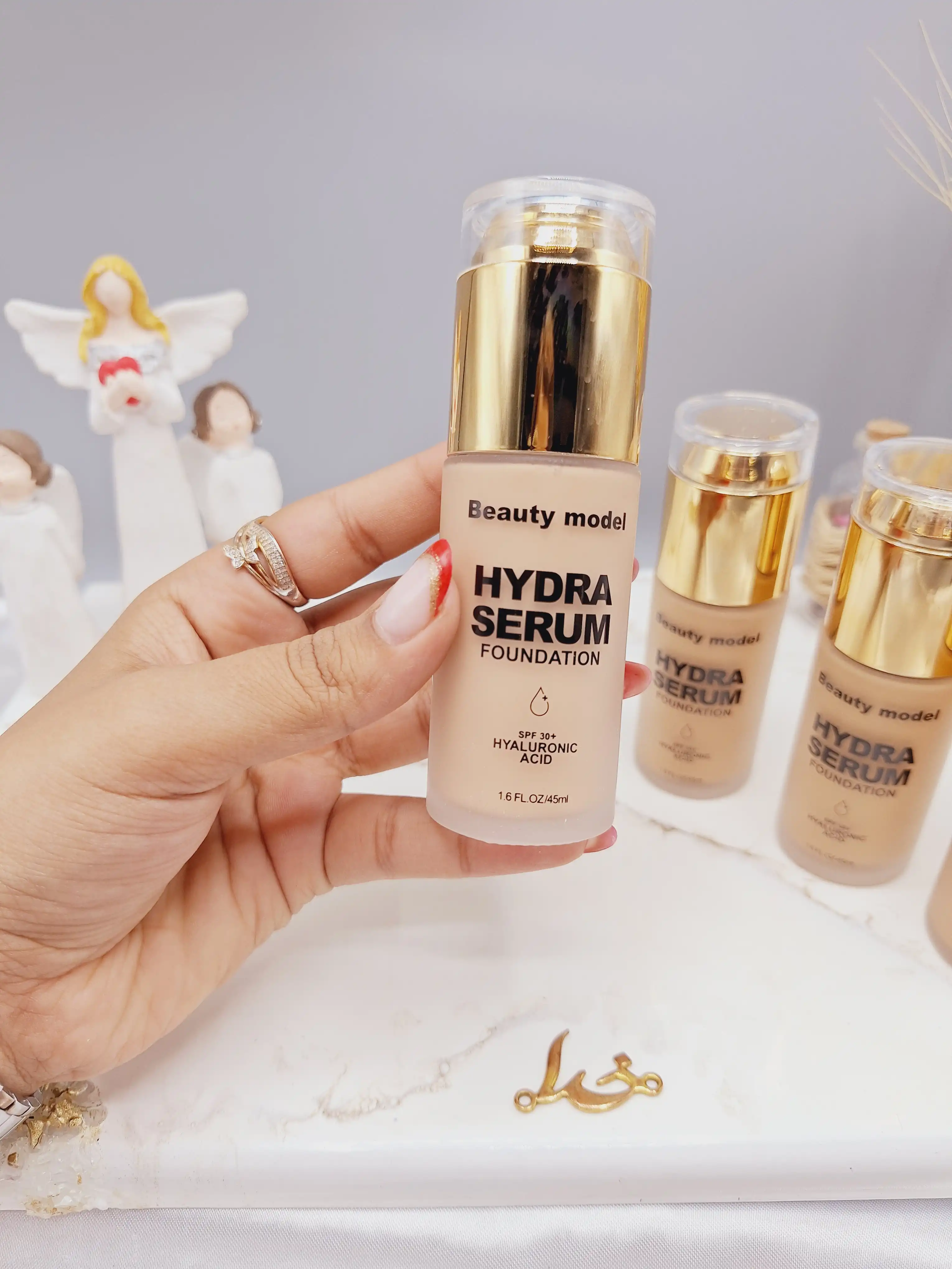 کرم پودر دارای فونداسیون مات برند Beauty model کد BM2318
