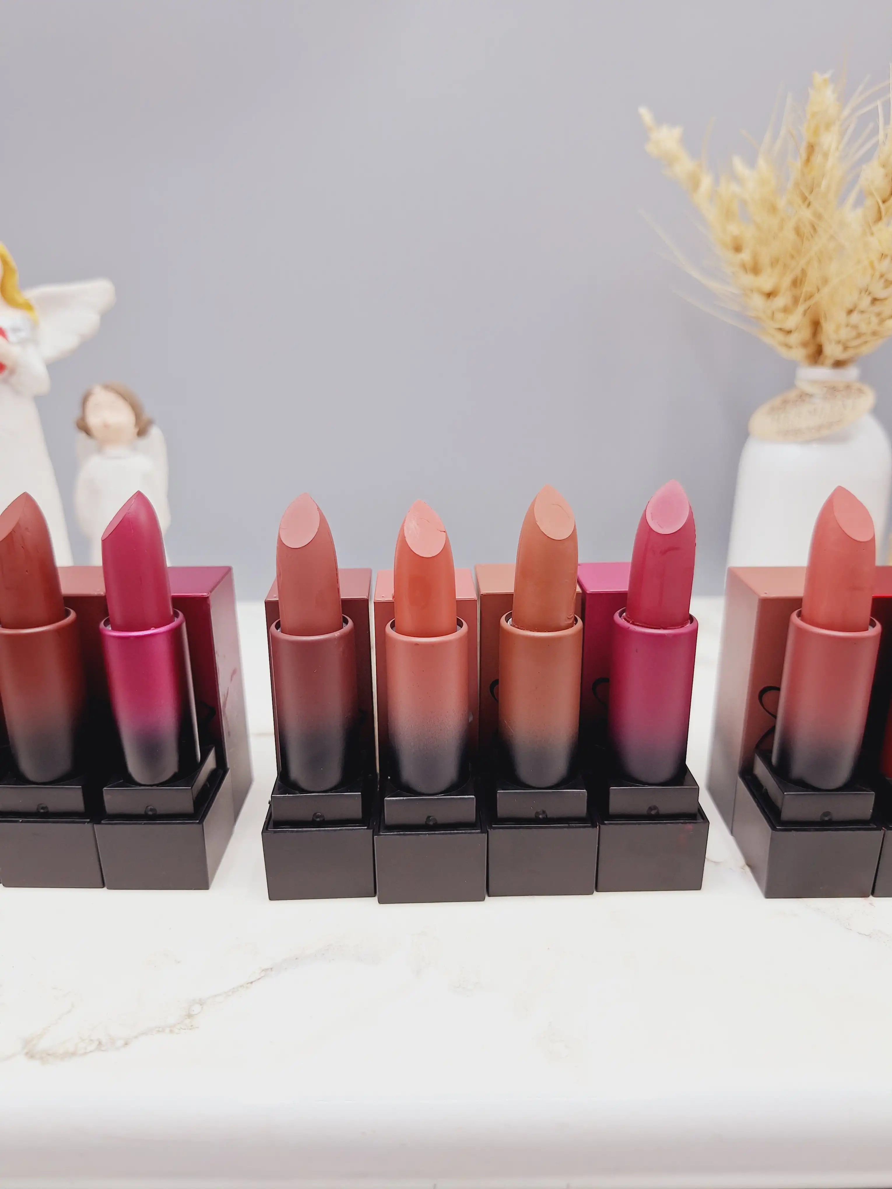پک 12 تایی رژ لب جامد هدا بیوتی HUDA BEAUTY کد 859