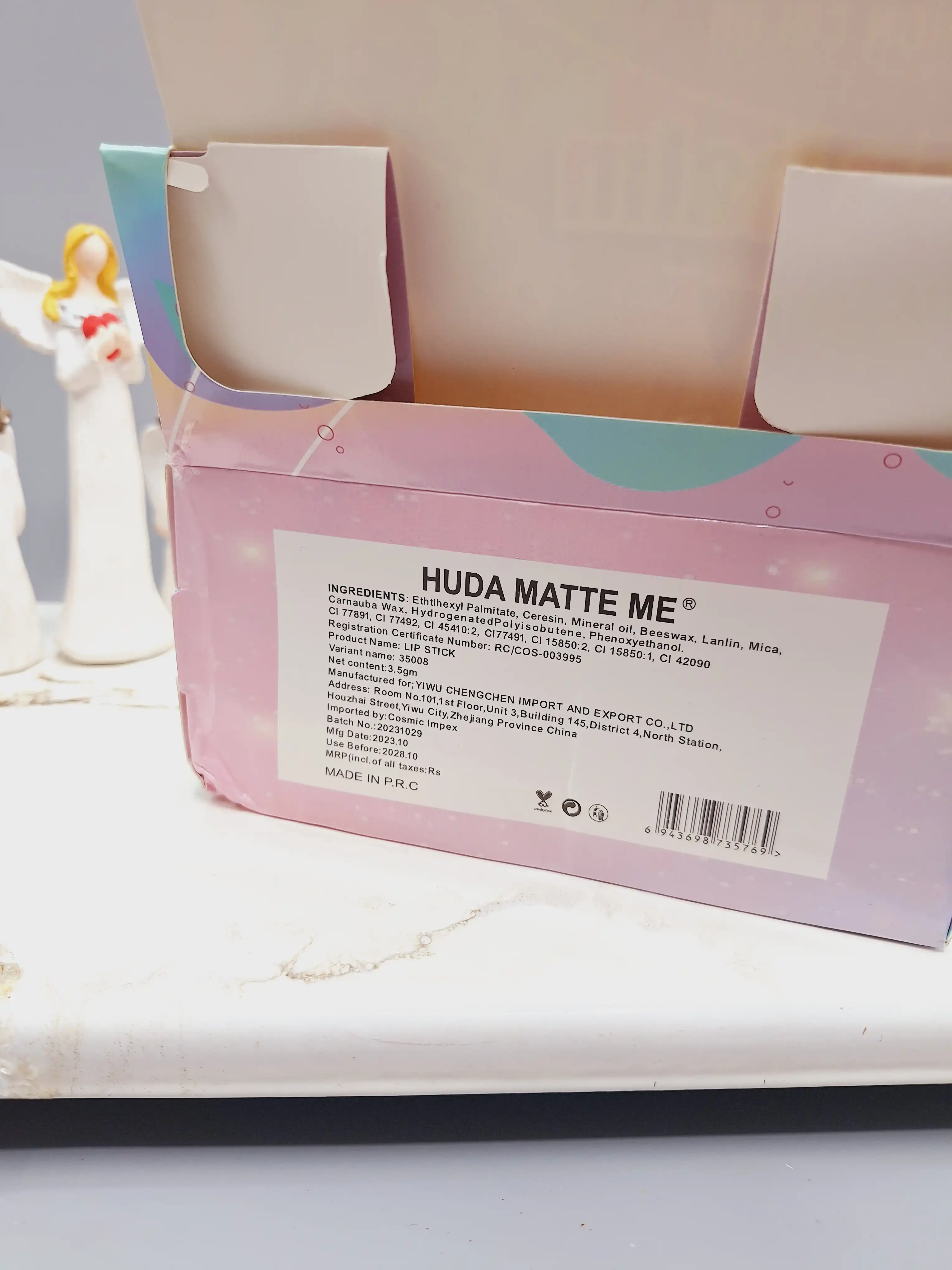بالم لب رنگی خوشبووو HUDA MATTE ME کد 35008