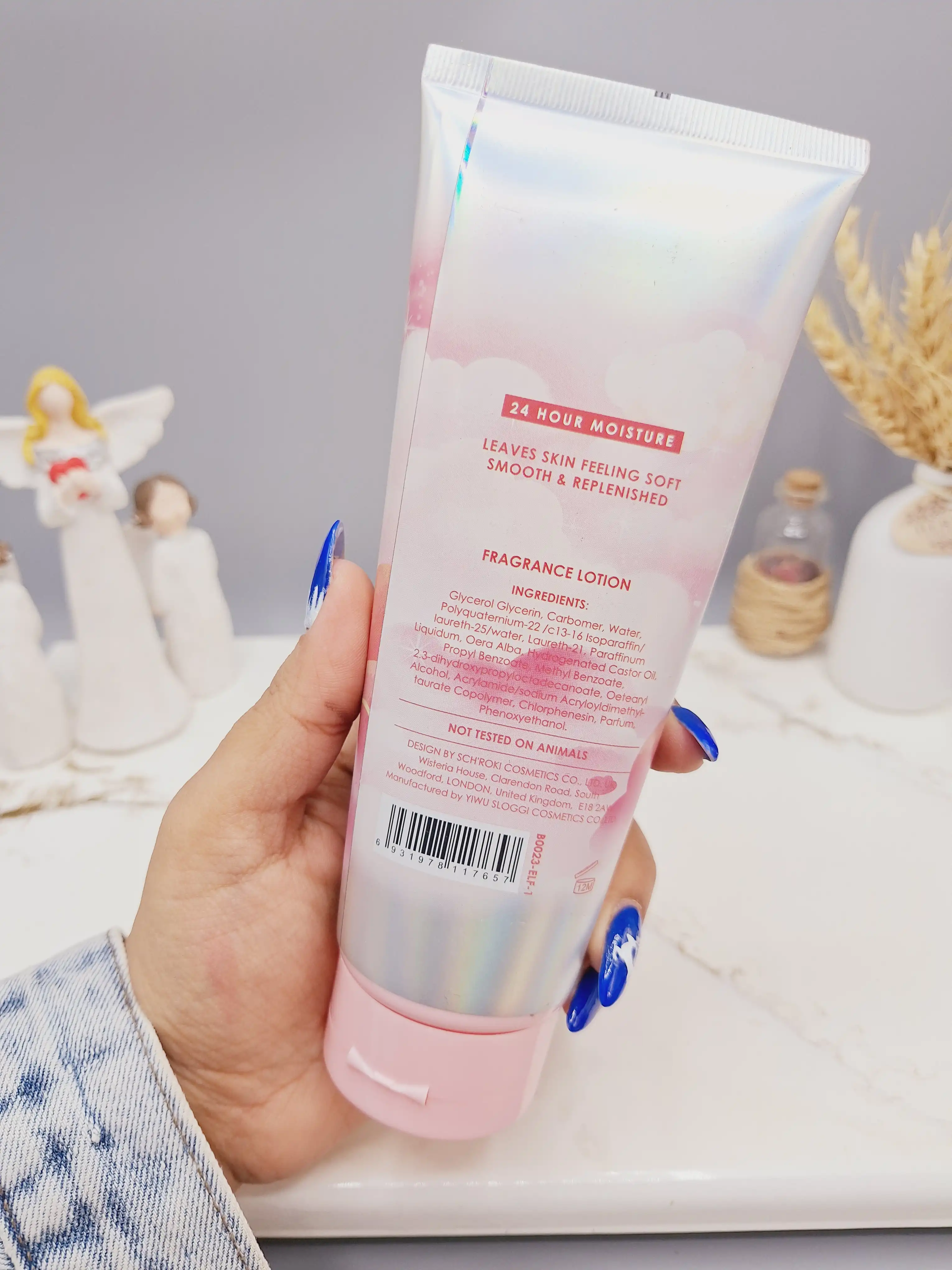 لوسیون عطری فرشته فوق العاده خوشبو و آبرسان برند PINK IN SWEET حجم 236 گرم مدل Coconut Season کد 7657
