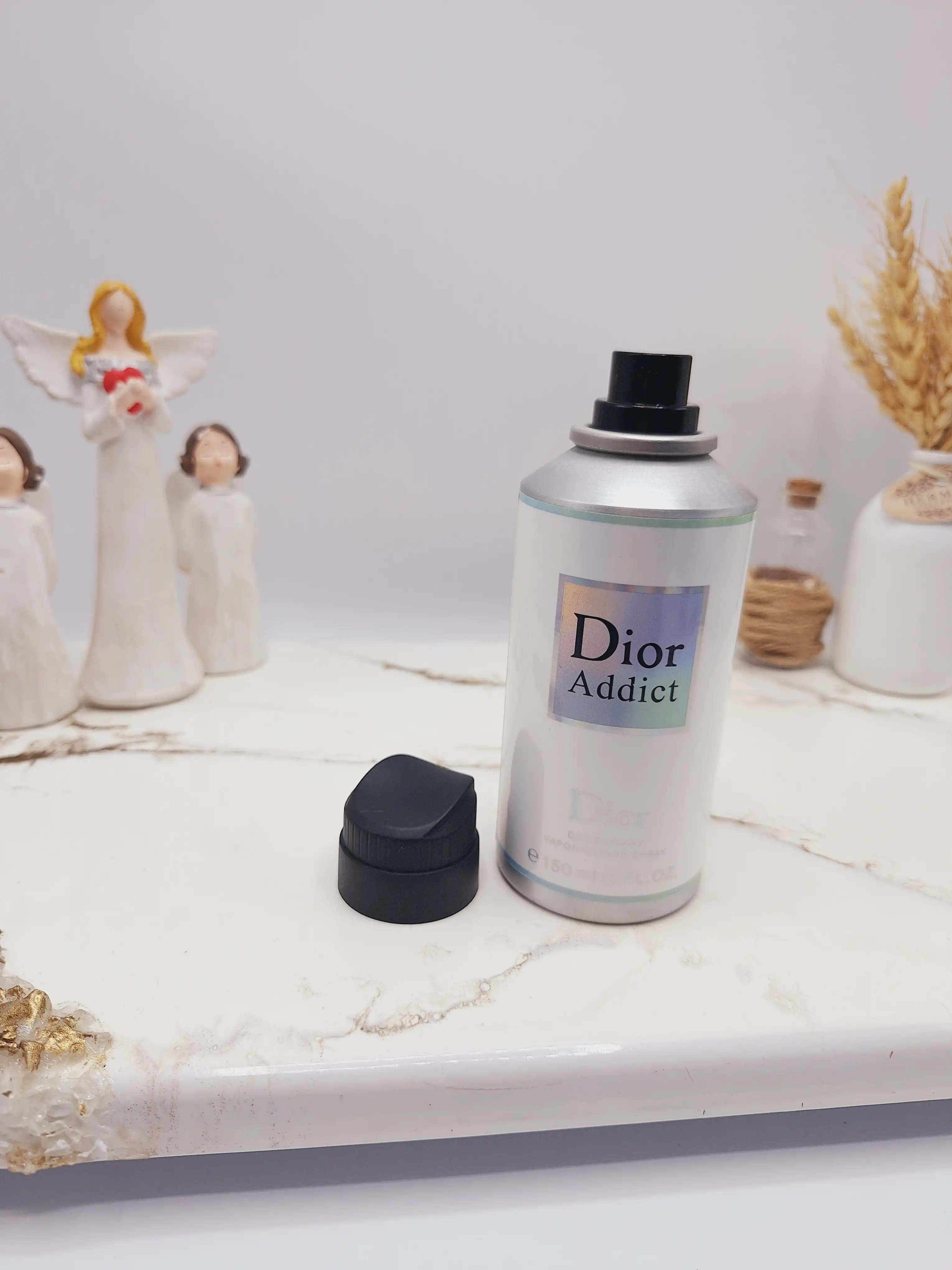 بادی اسپلش خوشبوو و ماندگار مدل Dior Addict (جلد سفید و سبز)