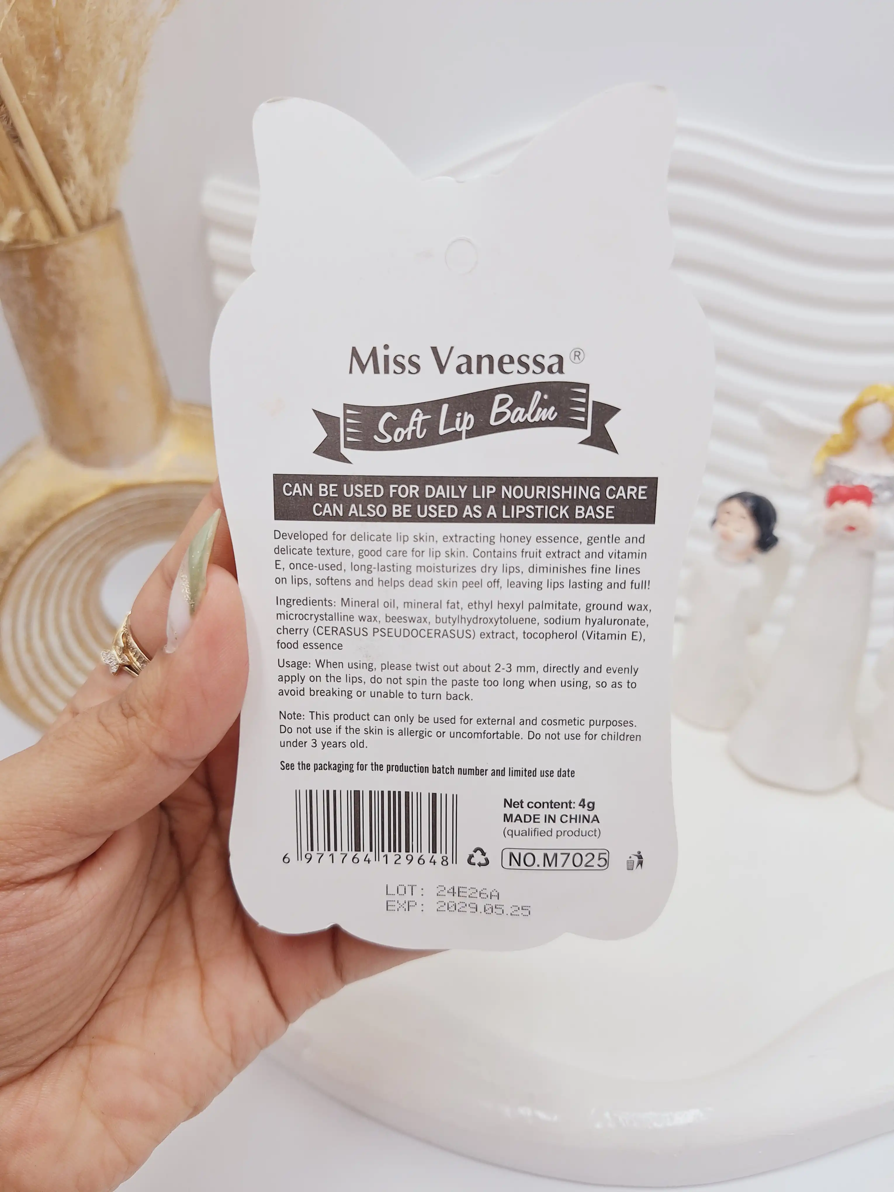 بالم لب مرطوب کننده و مراقبت کننده از خشکی لب کیتی برند Miss Vanessa کد 7025