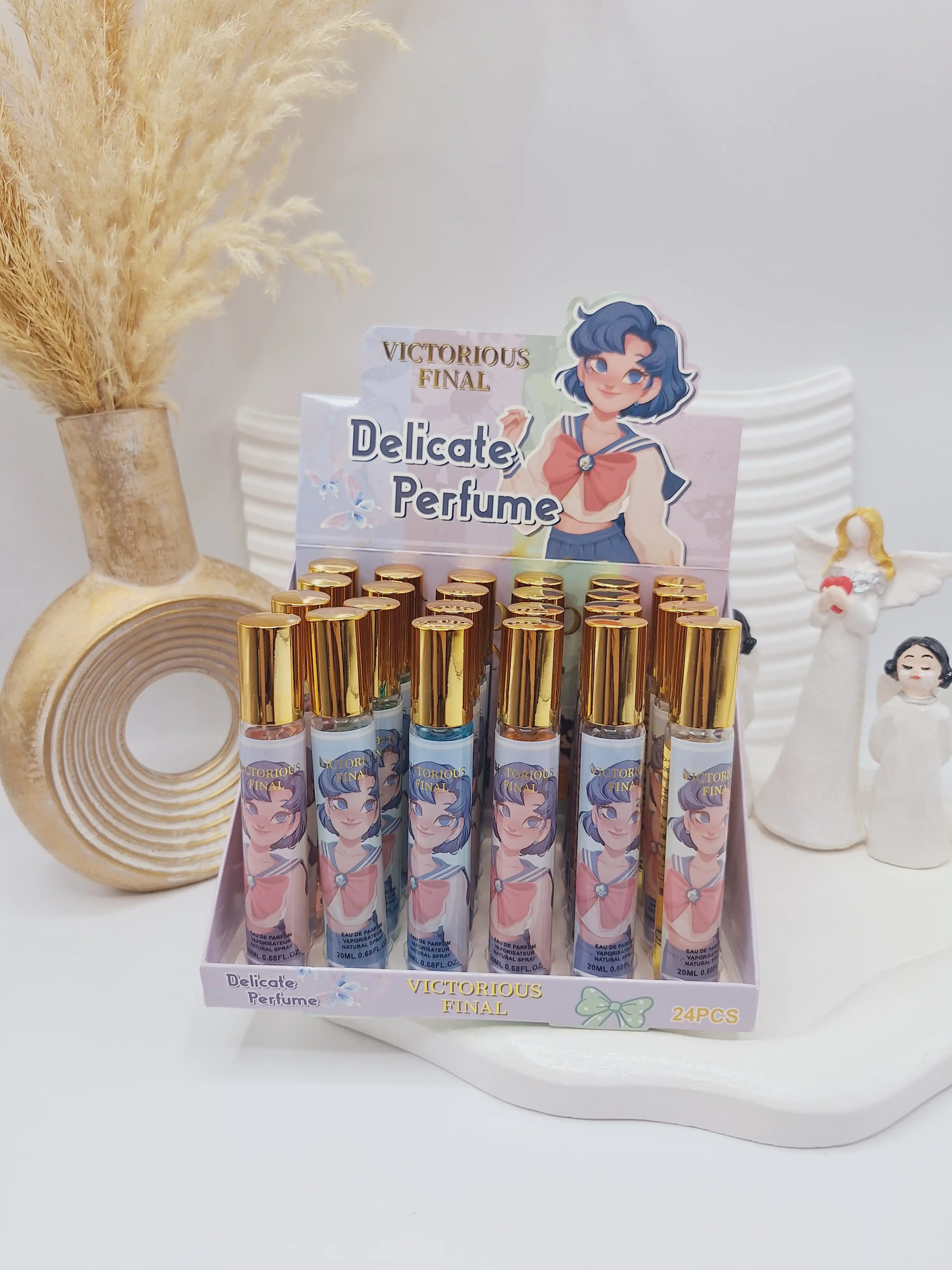 عطر قلمی رایحه فانتزی طرح دخترک کد 6620