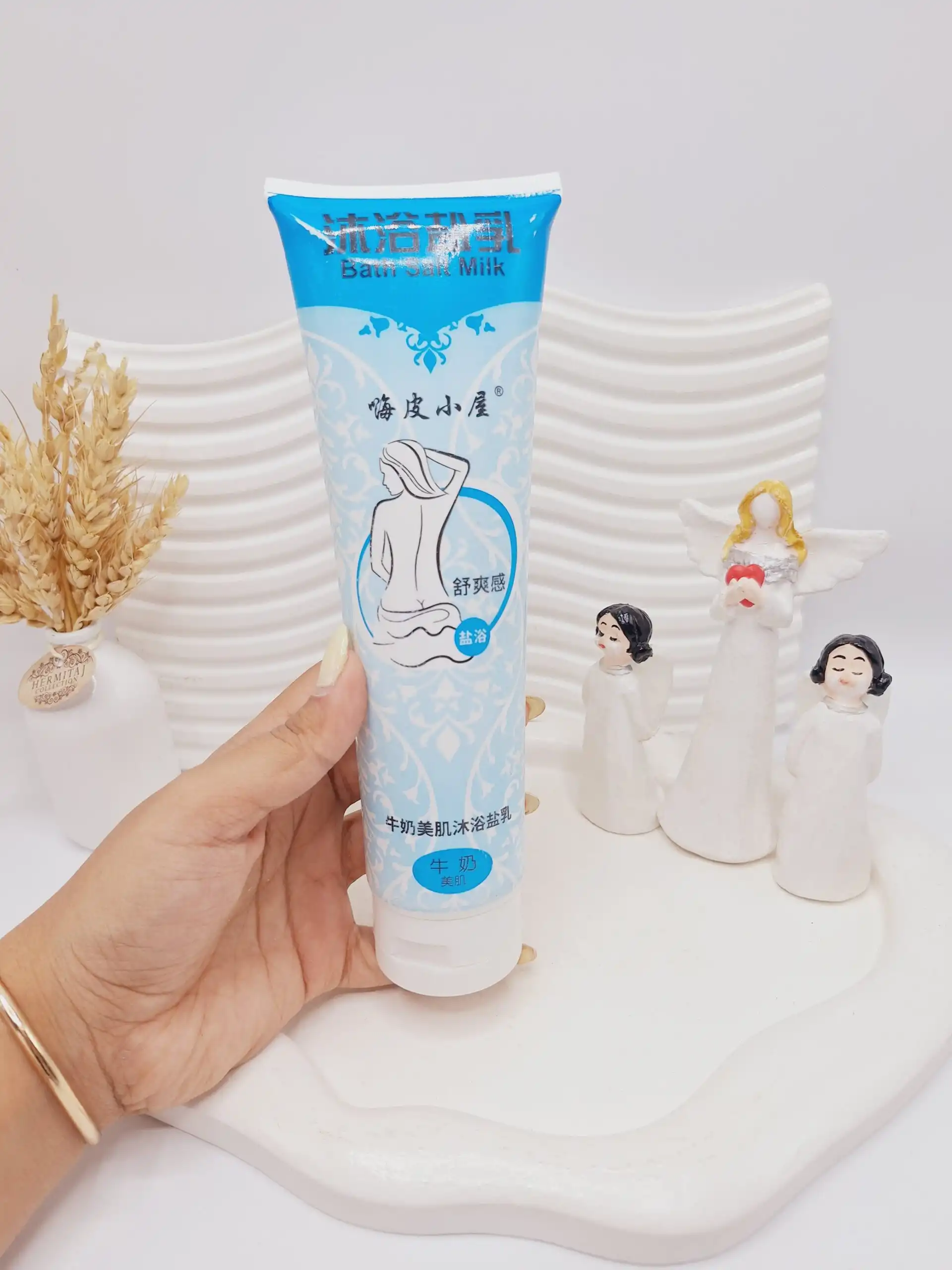 نمک بدن شیر رایحه شیر حجم 450 گرم کد 2303