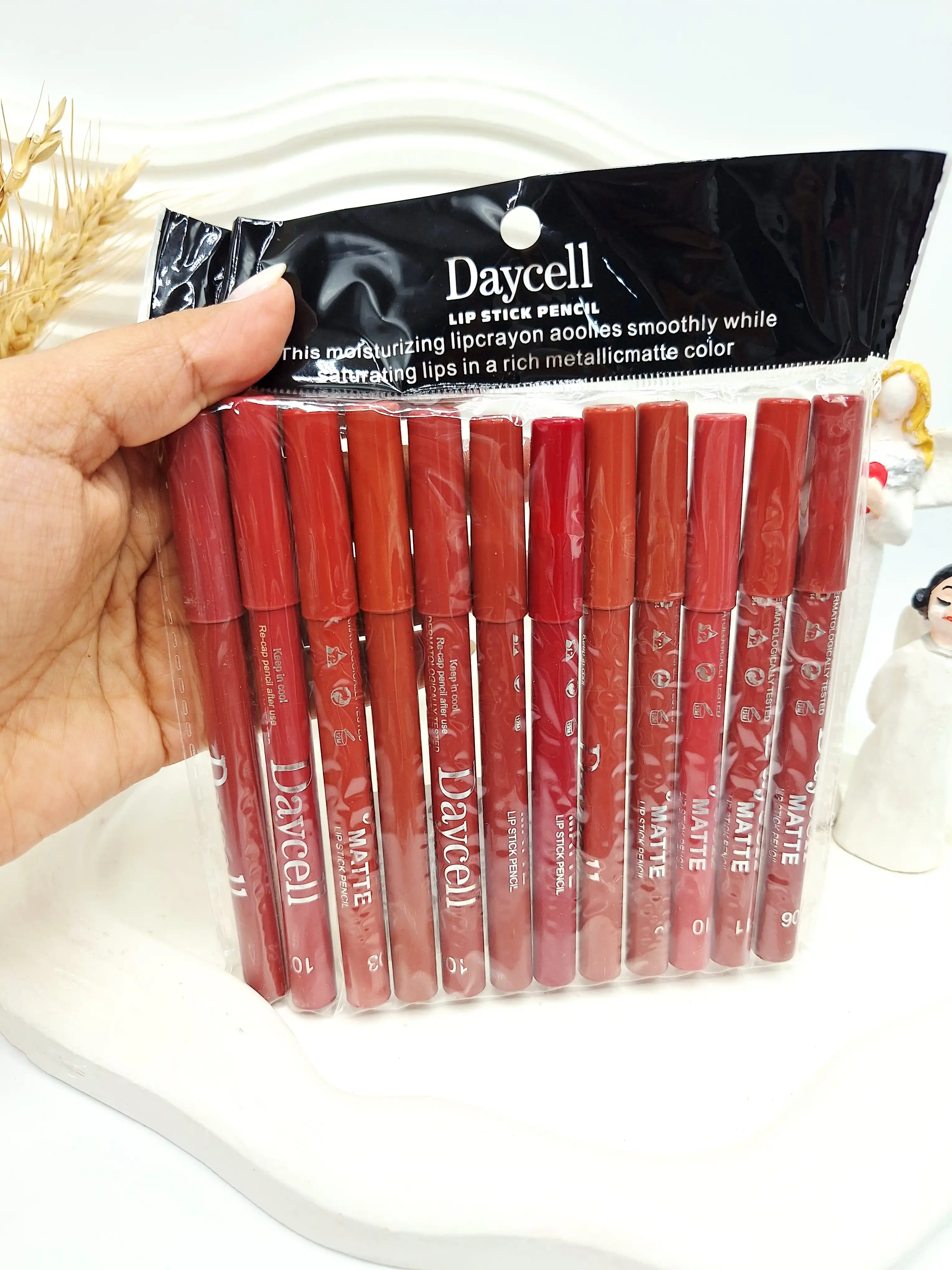 پک 12 تایی رژ مدادی دایسل Daycell کد 4778
