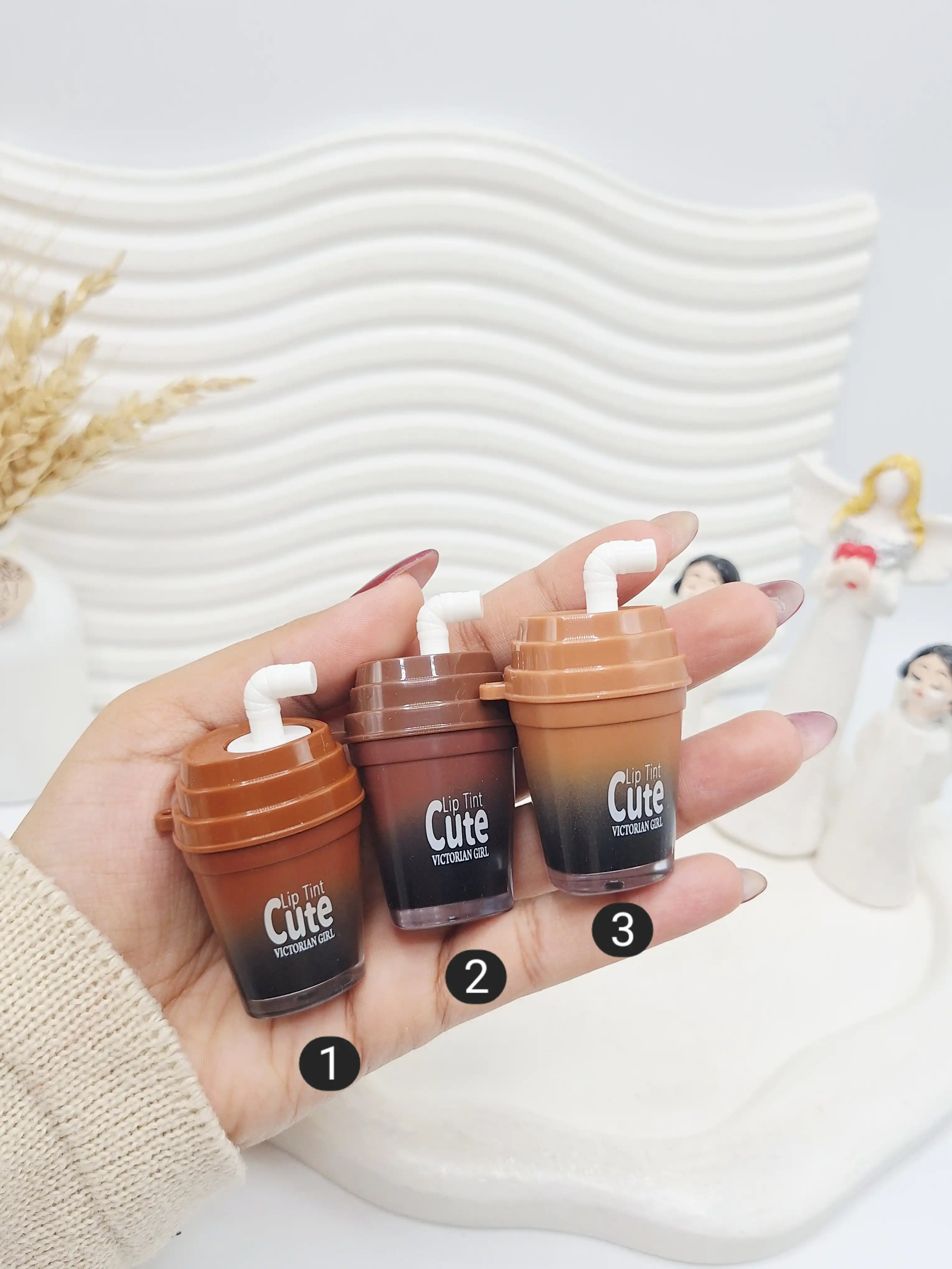 تینت لب و گونه قهوه ای طرح آیس پک نوشیدنی برند HUDA MATTE ΜΕ کد 523