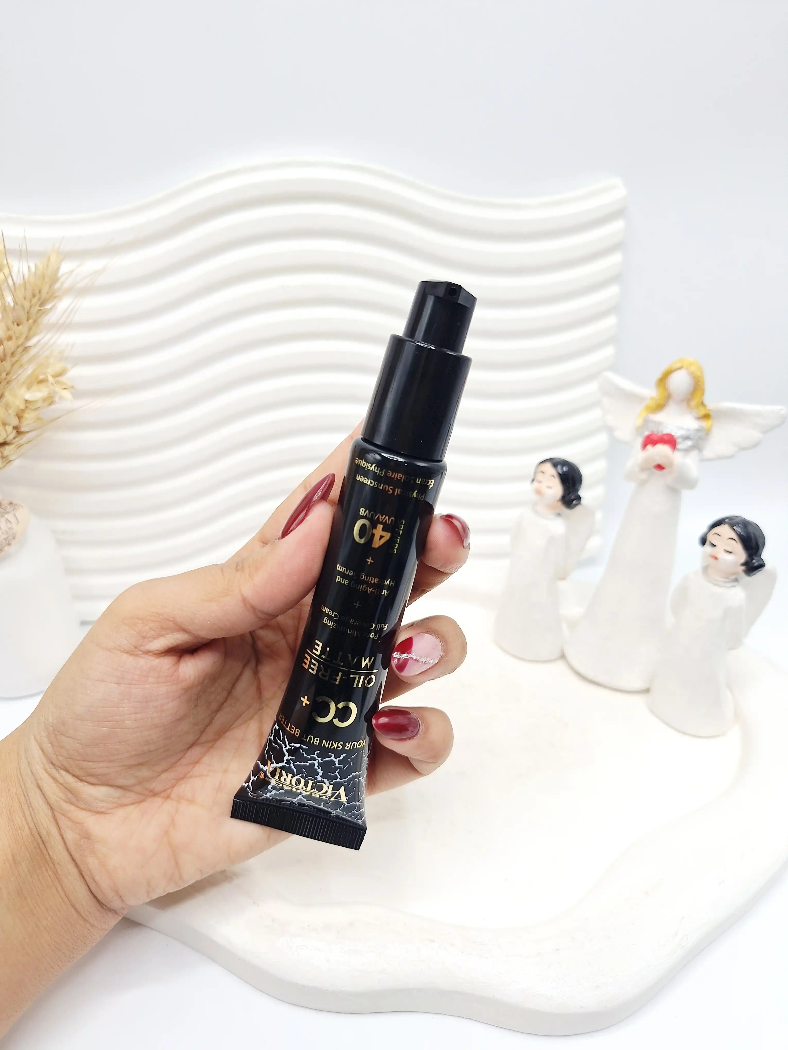 سی‌سی کرم چندکاره SPF 40 برند Victoria's Secret کد 0958