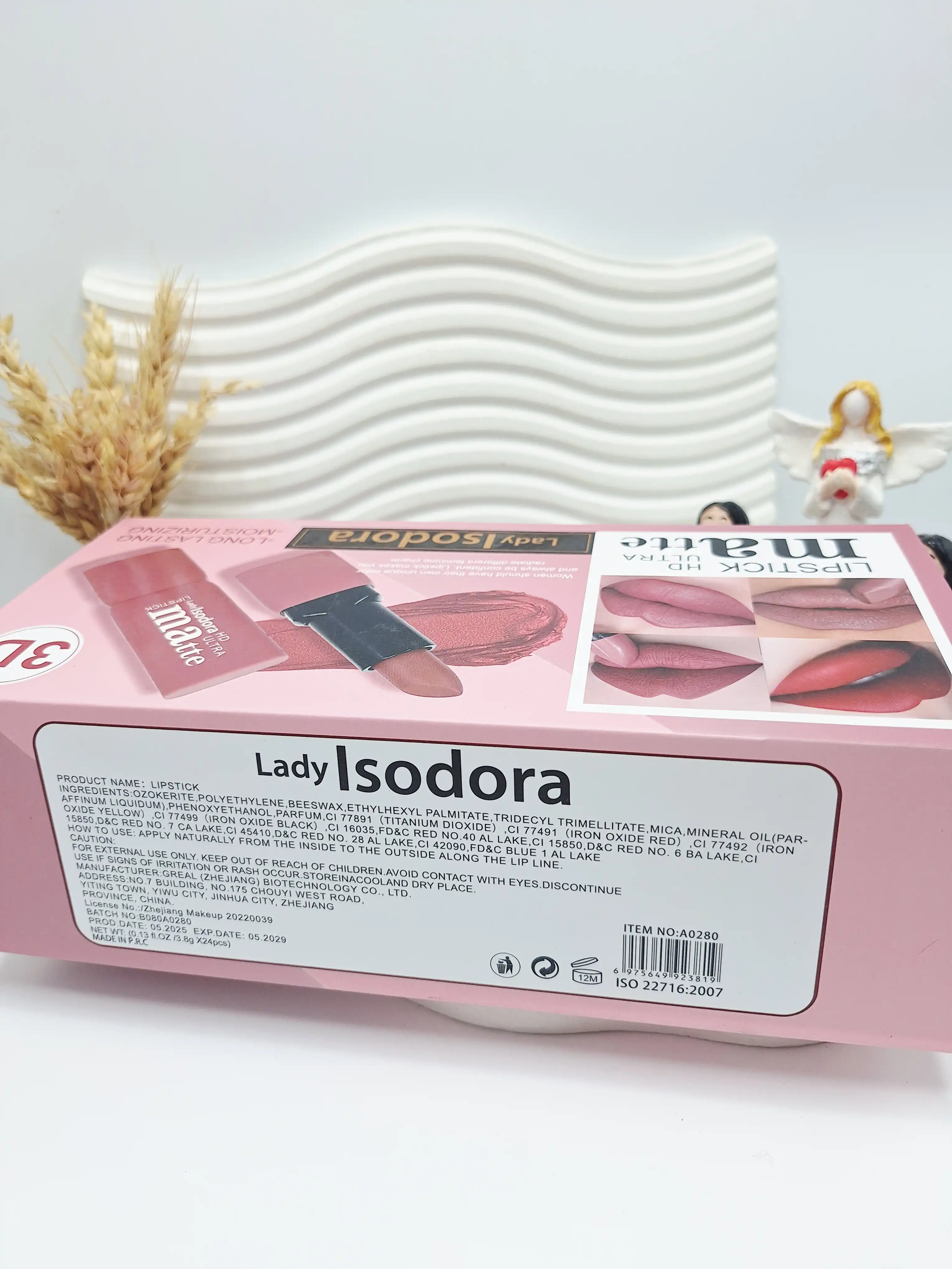 پک رژ جامد 8 تایی مات برند Lady Isodara کد 0280