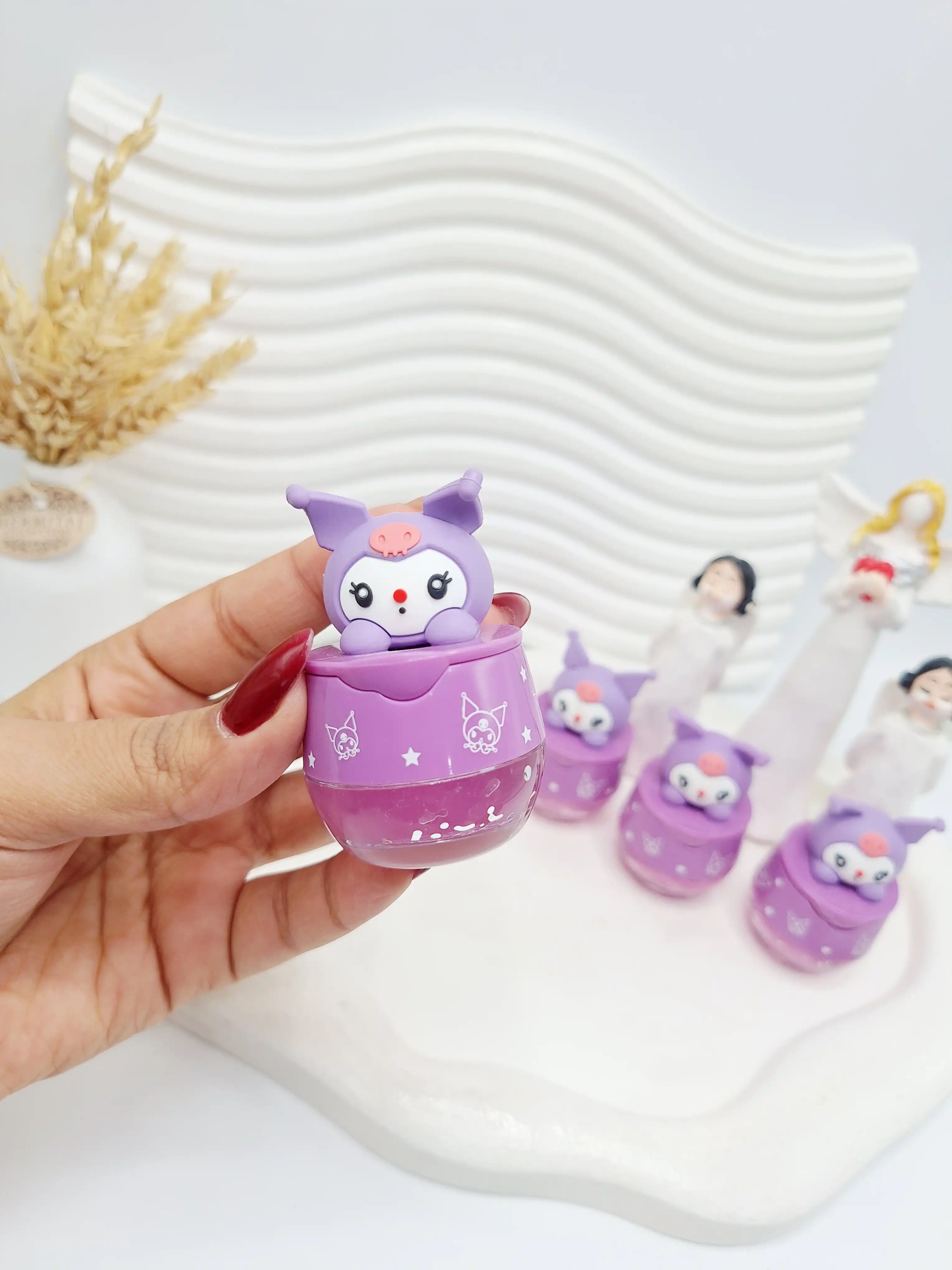 موس لب ژله ای همراه با براش برند FAVORBEAUTY کد 3553