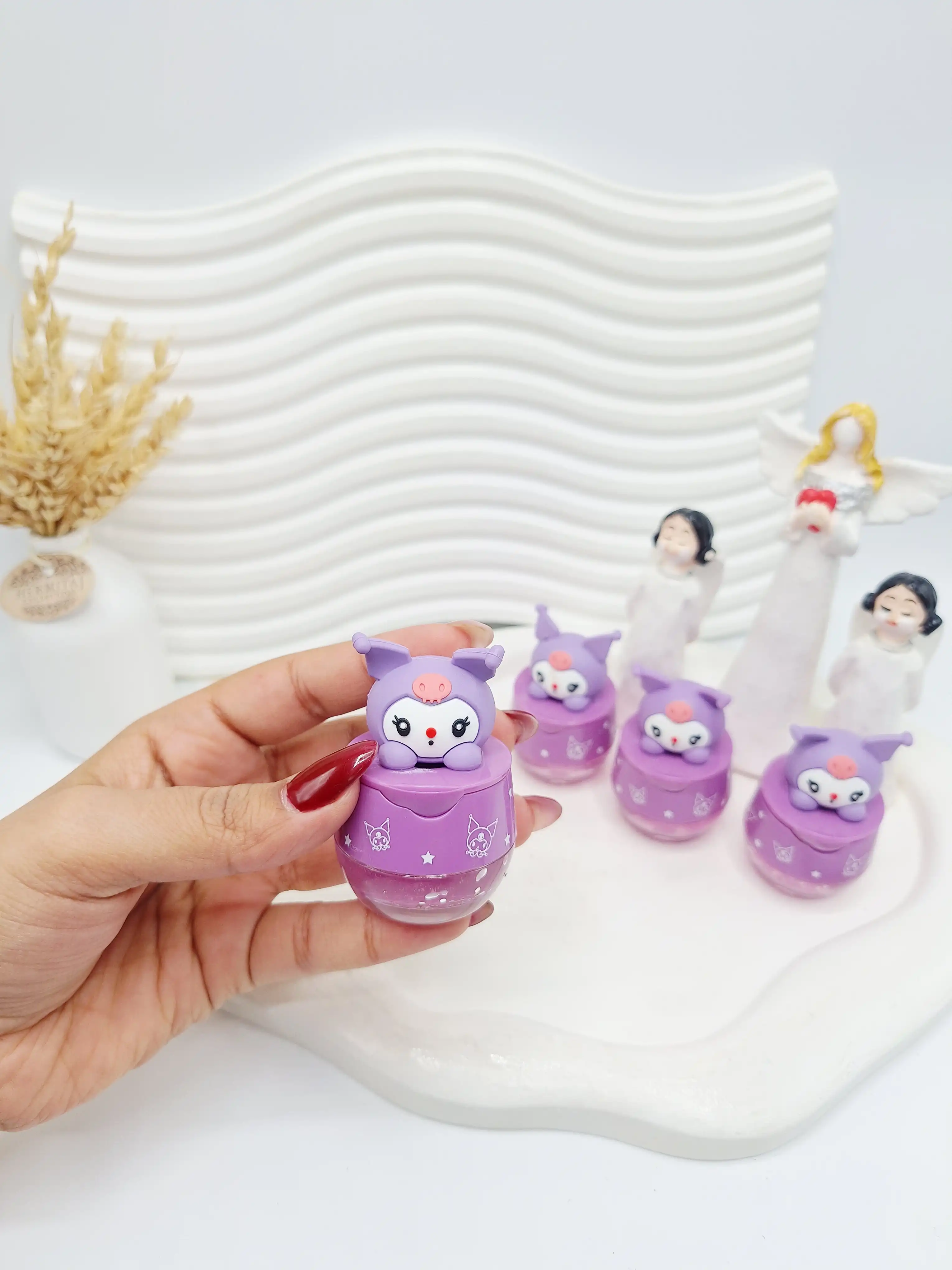 موس لب ژله ای همراه با براش برند FAVORBEAUTY کد 3553