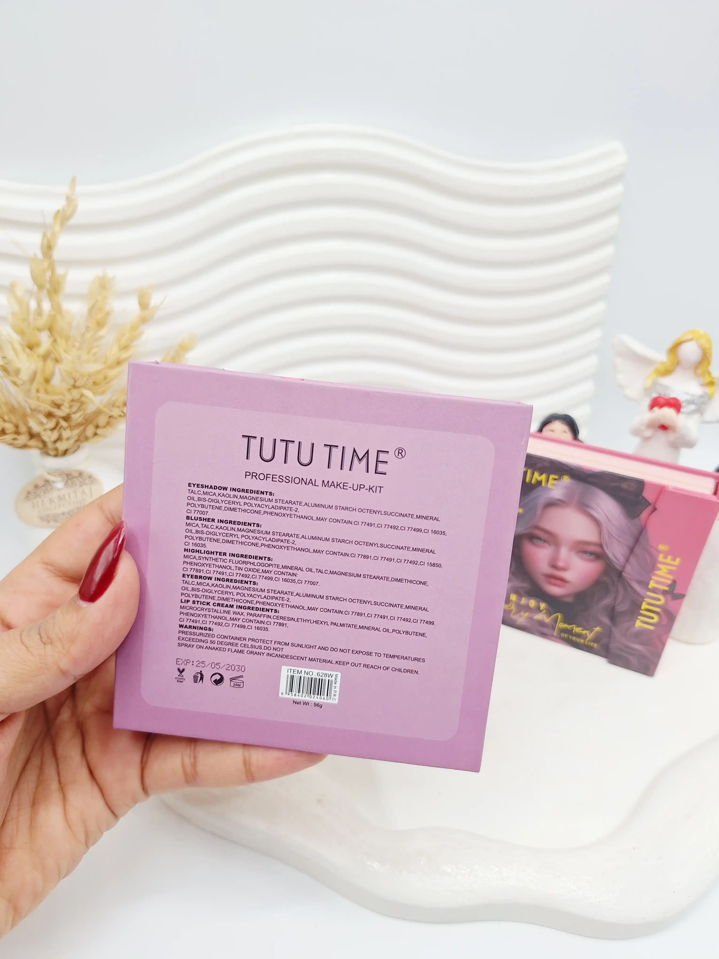 پالت سایه کتابی طرح دختر زیبا برند TUTU TIME کد 628