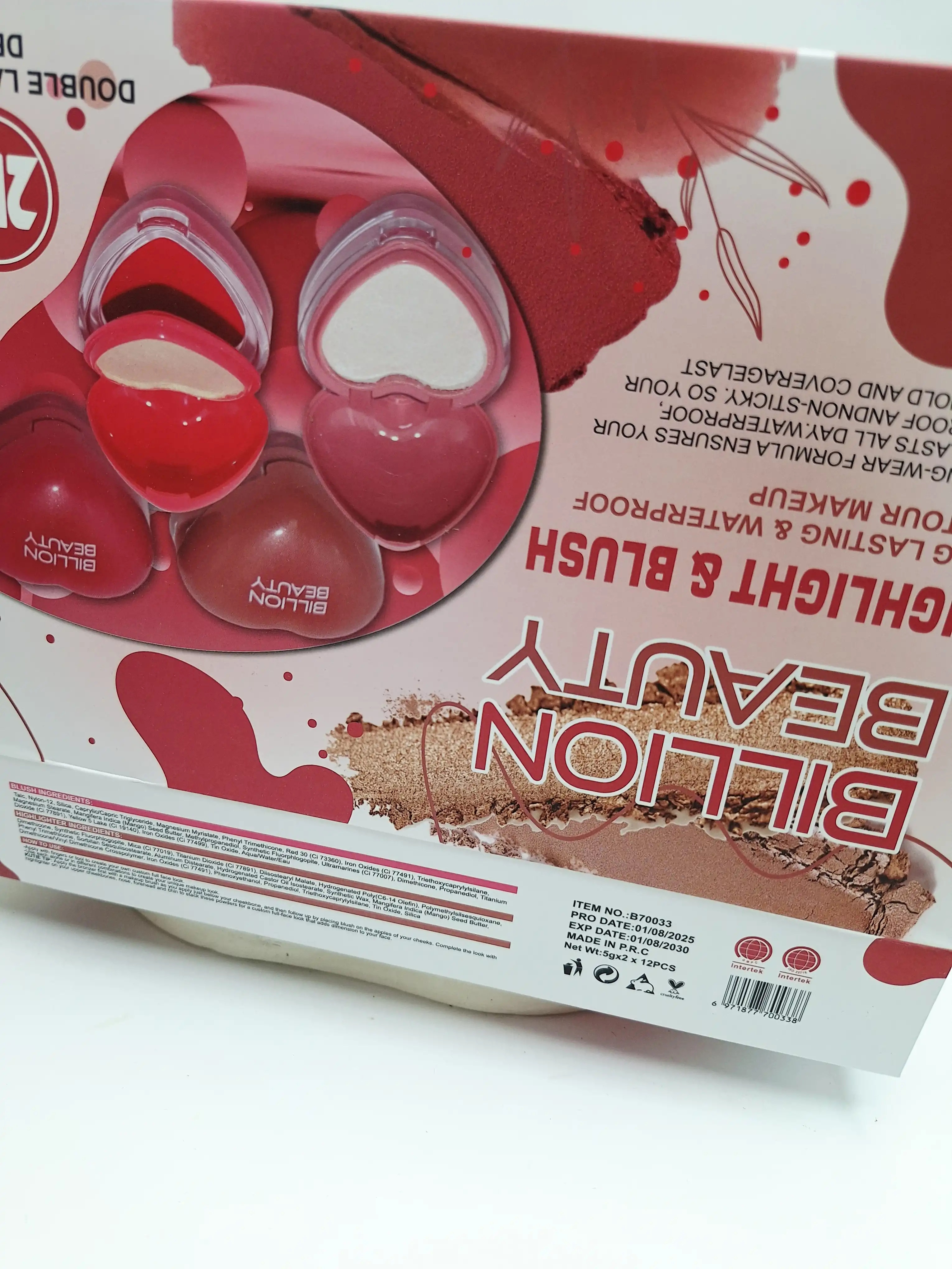 هایلایتر و رژگونه دو طبقه برند Billion Beauty مدل قلبی  کد 0338